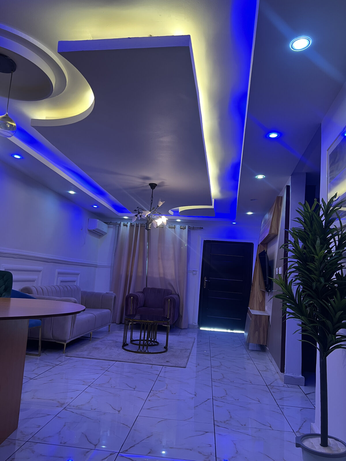 Signature Suite — Aurora